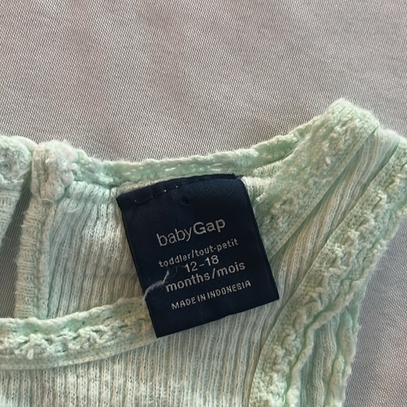 Baby Gap 12-18M Lot - Picture 7 of 12